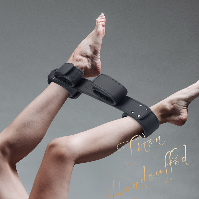 Shaki Titan Series | Wrist to Ankle Bondage Bar